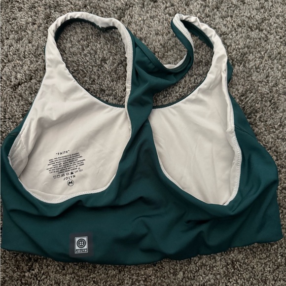 JOLYN - Picture 2 of 2